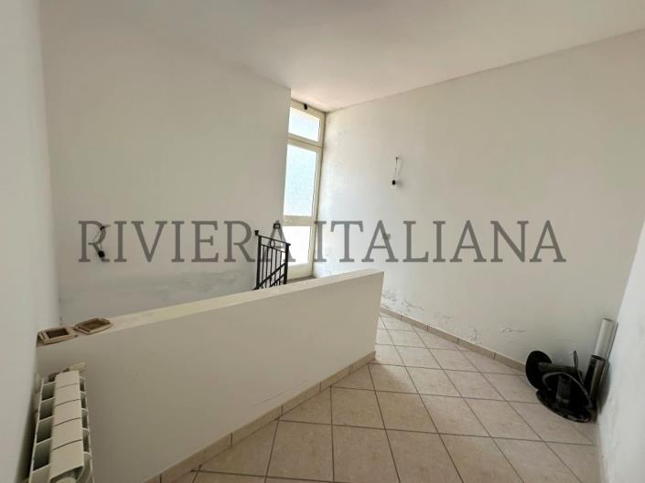 Image No.26-Appartement de 4 chambres à vendre à Scalea