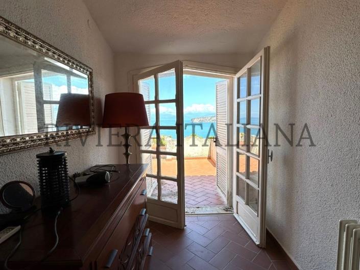 Image No.25-3 Bed Villa / Detached for sale