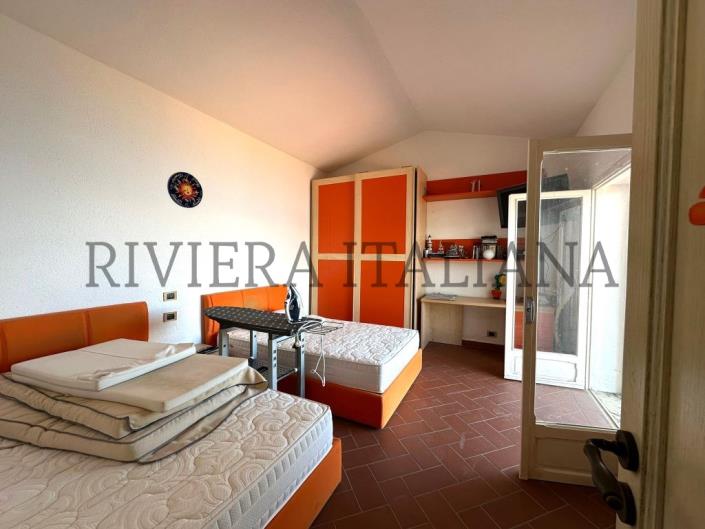 Image No.26-3 Bed Villa / Detached for sale
