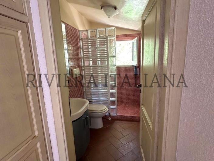 Image No.35-3 Bed Villa / Detached for sale