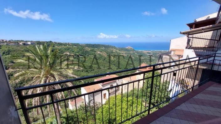 Image No.20-3 Bed Apartment for sale