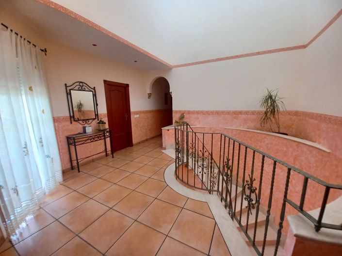 Image No.7-4 Bed Villa for sale