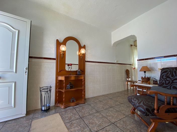 Image No.11-3 Bed House for sale