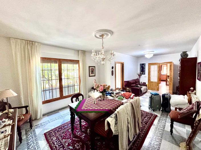 Image No.23-4 Bed Villa for sale