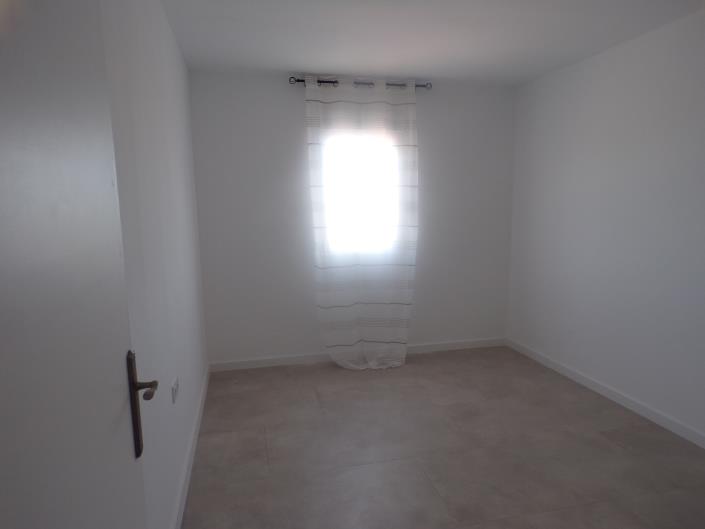 Image No.10-3 Bed Apartment for sale