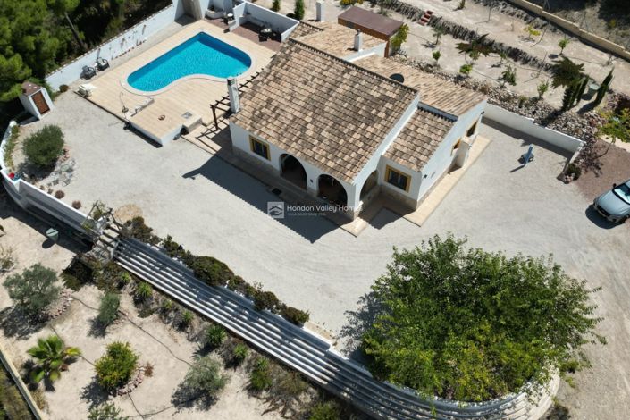 Image No.10-4 Bed Property for sale