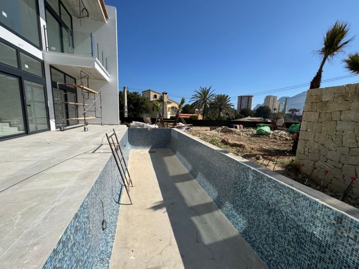 Image No.3-3 Bed Villa for sale