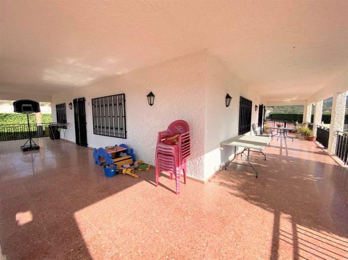 Image No.28-4 Bed Country House for sale