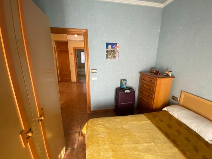 Image No.42-5 Bed Townhouse for sale