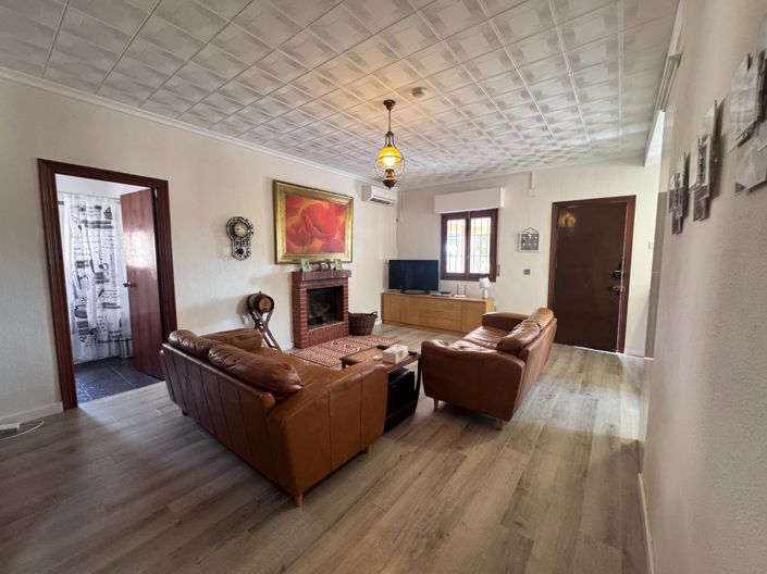Image No.15-3 Bed Villa for sale