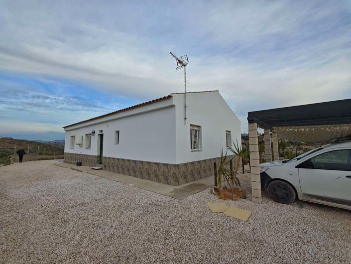 Image No.10-3 Bed Villa for sale