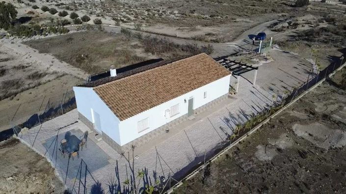 Image No.2-3 Bed Villa for sale