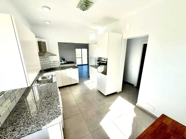 Image No.35-3 Bed Villa for sale