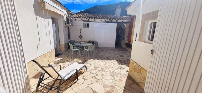 Image No.3-2 Bed Villa for sale