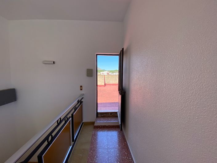 Image No.42-4 Bed Apartment for sale