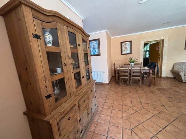 Image No.22-8 Bed Villa for sale