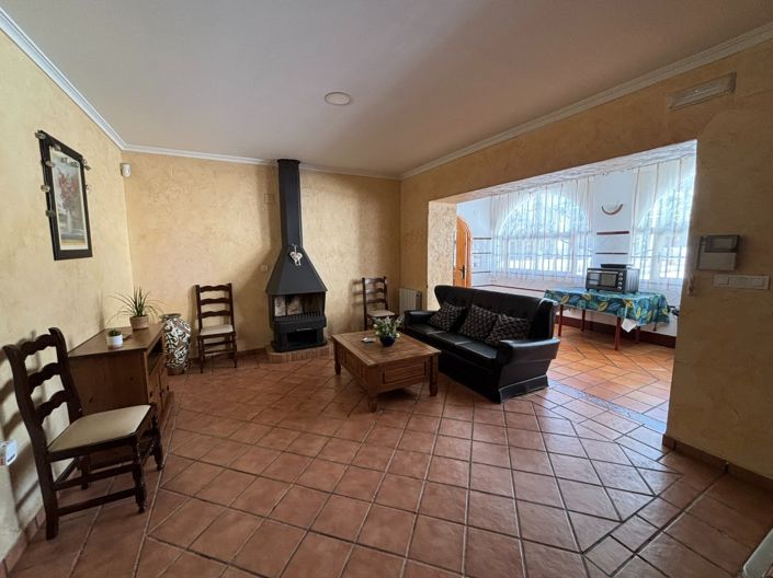 Image No.27-8 Bed Villa for sale