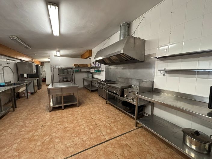 Image No.7-8 Bed Villa for sale