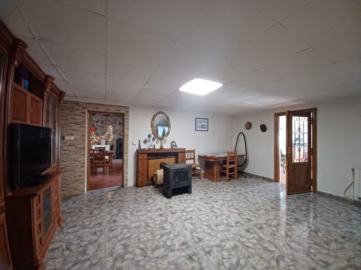 Image No.28-5 Bed Villa for sale
