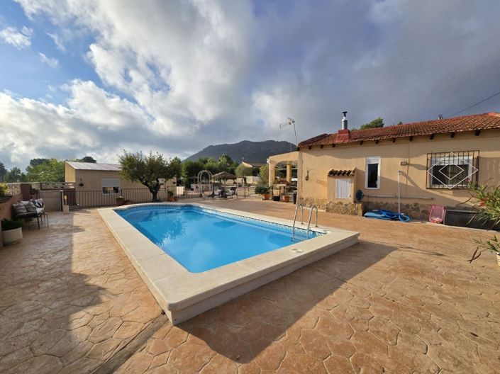 Image No.38-5 Bed Villa for sale