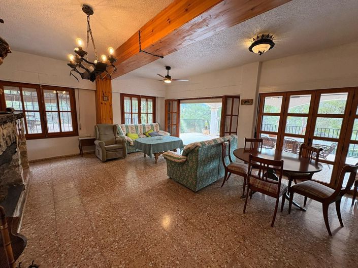 Image No.4-4 Bed Villa for sale