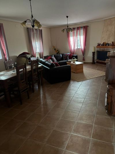 Image No.18-3 Bed Villa for sale