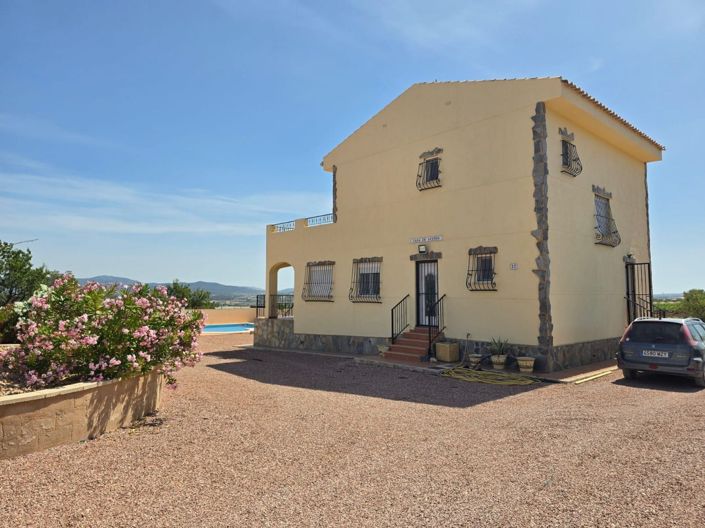 Image No.6-4 Bed Villa for sale