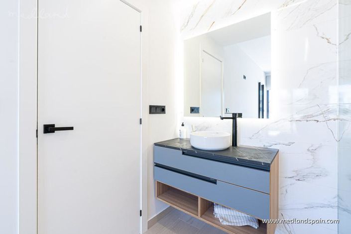 Image No.12-2 Bed Apartment for sale