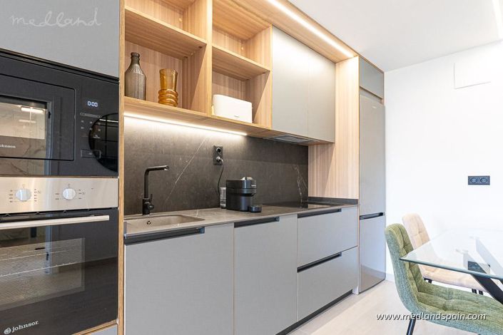 Image No.8-2 Bed Apartment for sale
