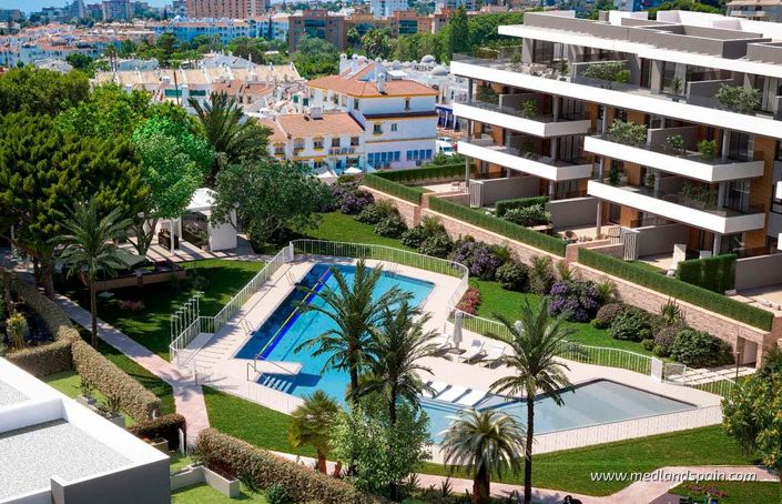 Image No.2-Villa de 4 chambres à vendre à Torremolinos