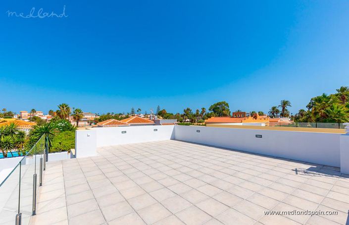 Image No.13-3 Bed Villa for sale