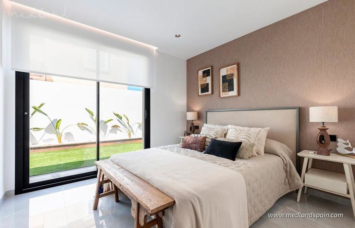 Image No.9-3 Bed Villa for sale