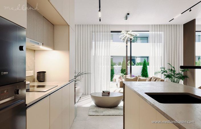 Image No.4-3 Bed Townhouse for sale