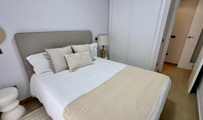 Image No.10-1 Bed Apartment for sale