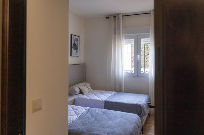 Image No.38-3 Bed Villa for sale