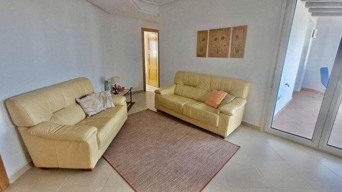 Image No.8-2 Bed Property for sale