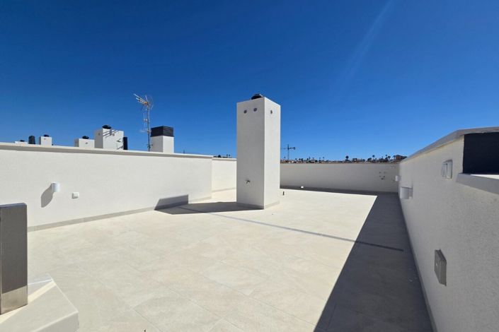 Image No.9-2 Bed Property for sale