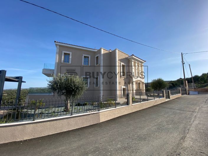 Image No.7-5 Bed Villa for sale