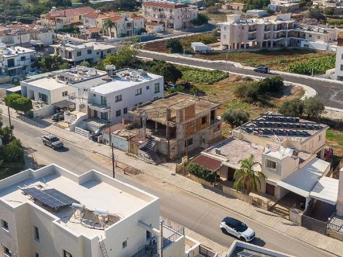 Detached Villa in Emba For Sale