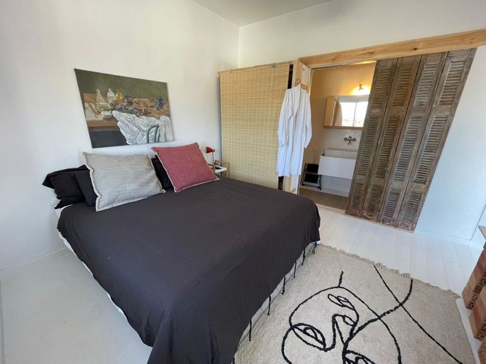 Image No.6-3 Bed House for sale