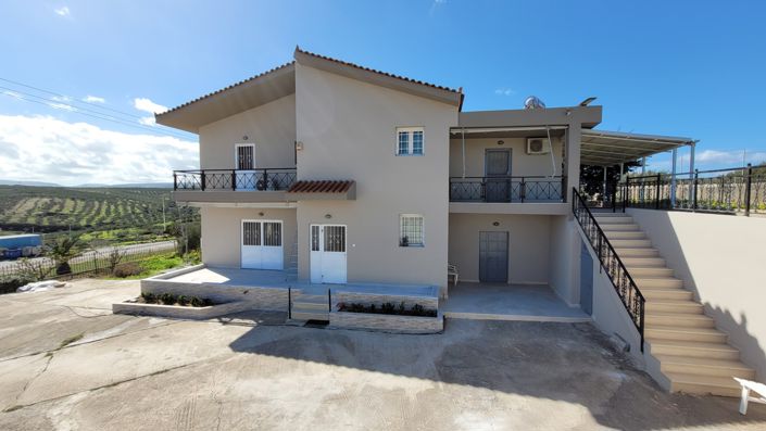 Image No.2-5 Bed Villa for sale