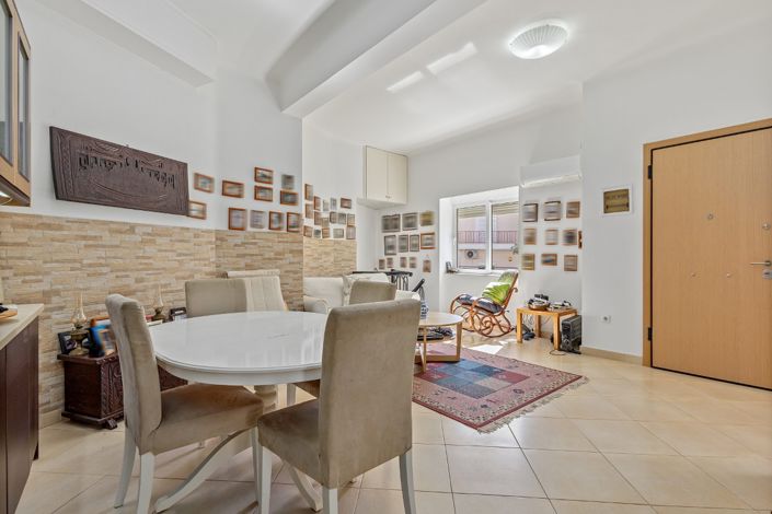 Image No.3-3 Bed Apartment for sale