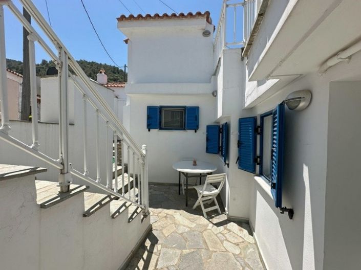 Image No.5-4 Bed House for sale
