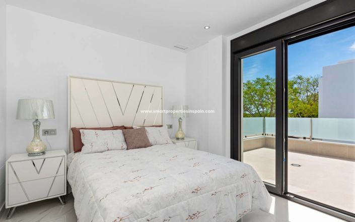 Image No.22-3 Bed Villa for sale