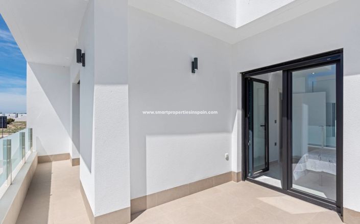 Image No.23-3 Bed Villa for sale