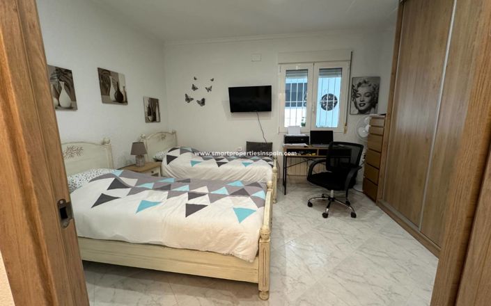 Image No.25-3 Bed Villa for sale