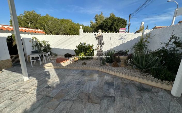 Image No.9-3 Bed Villa for sale