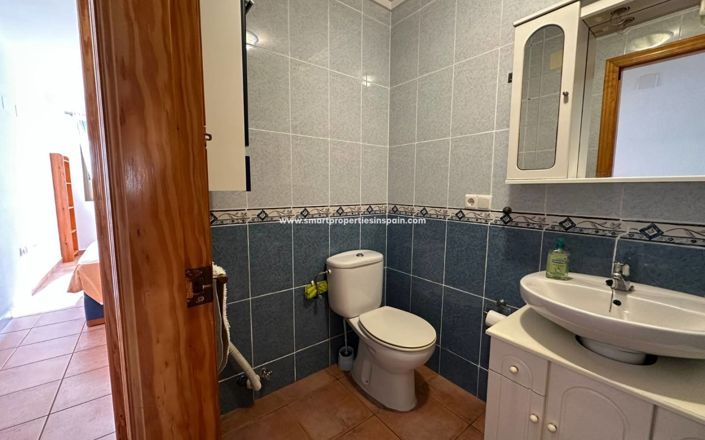Image No.15-5 Bed Townhouse for sale