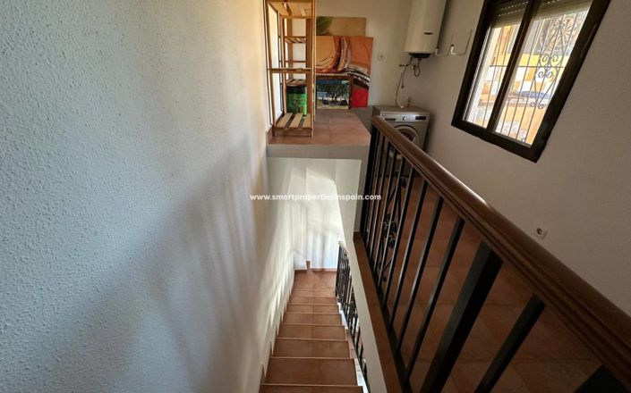 Image No.18-5 Bed Townhouse for sale
