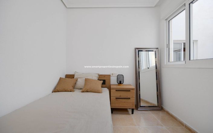 Image No.10-3 Bed Apartment for sale